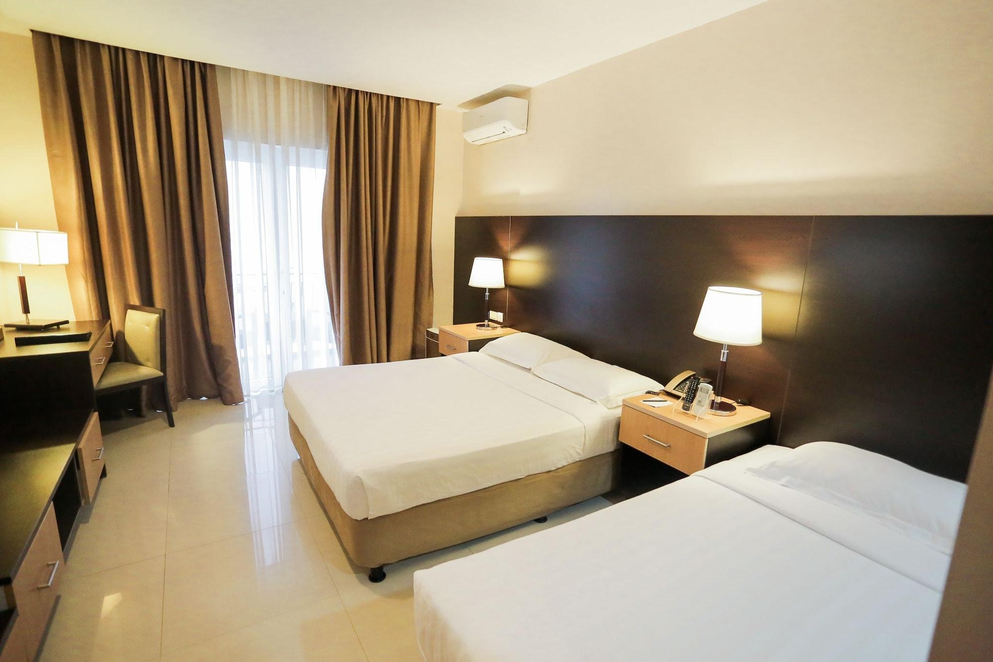 The Lake Hotel Tagaytay Tagaytay City Bagian luar foto