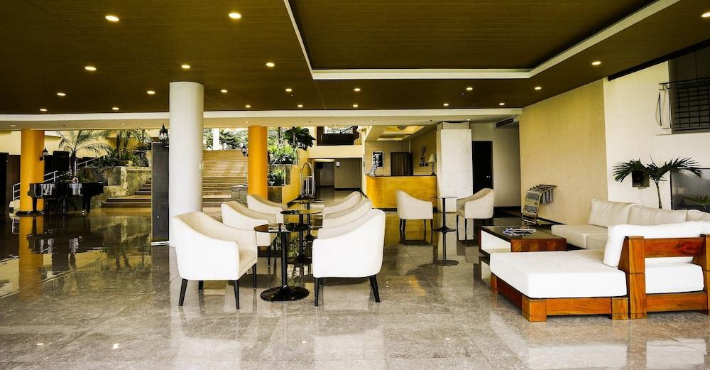 The Lake Hotel Tagaytay Tagaytay City Bagian luar foto