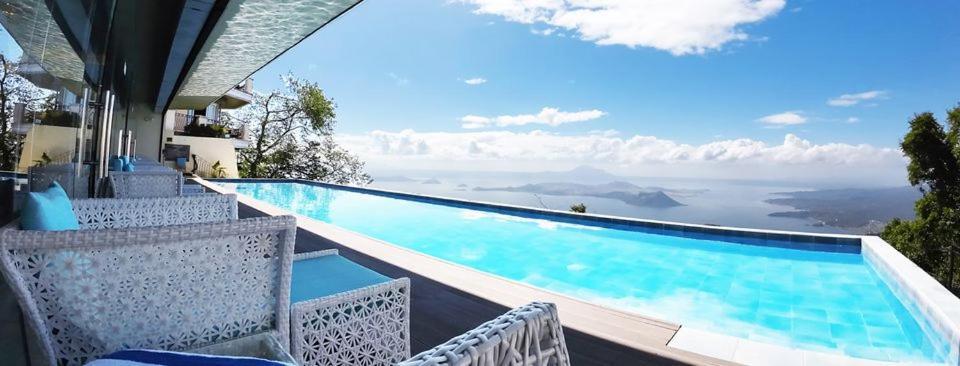 The Lake Hotel Tagaytay Tagaytay City Bagian luar foto