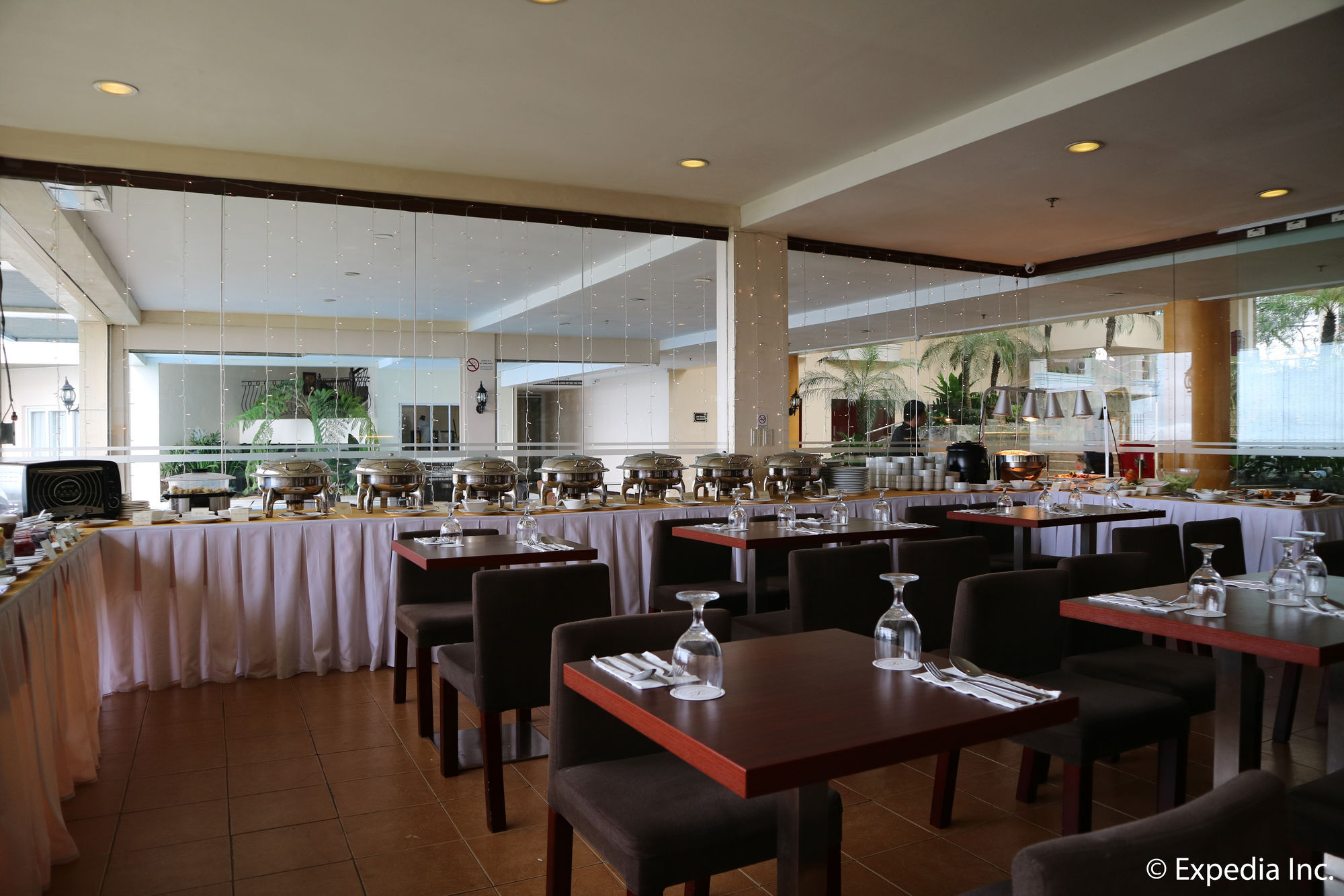 The Lake Hotel Tagaytay Tagaytay City Bagian luar foto
