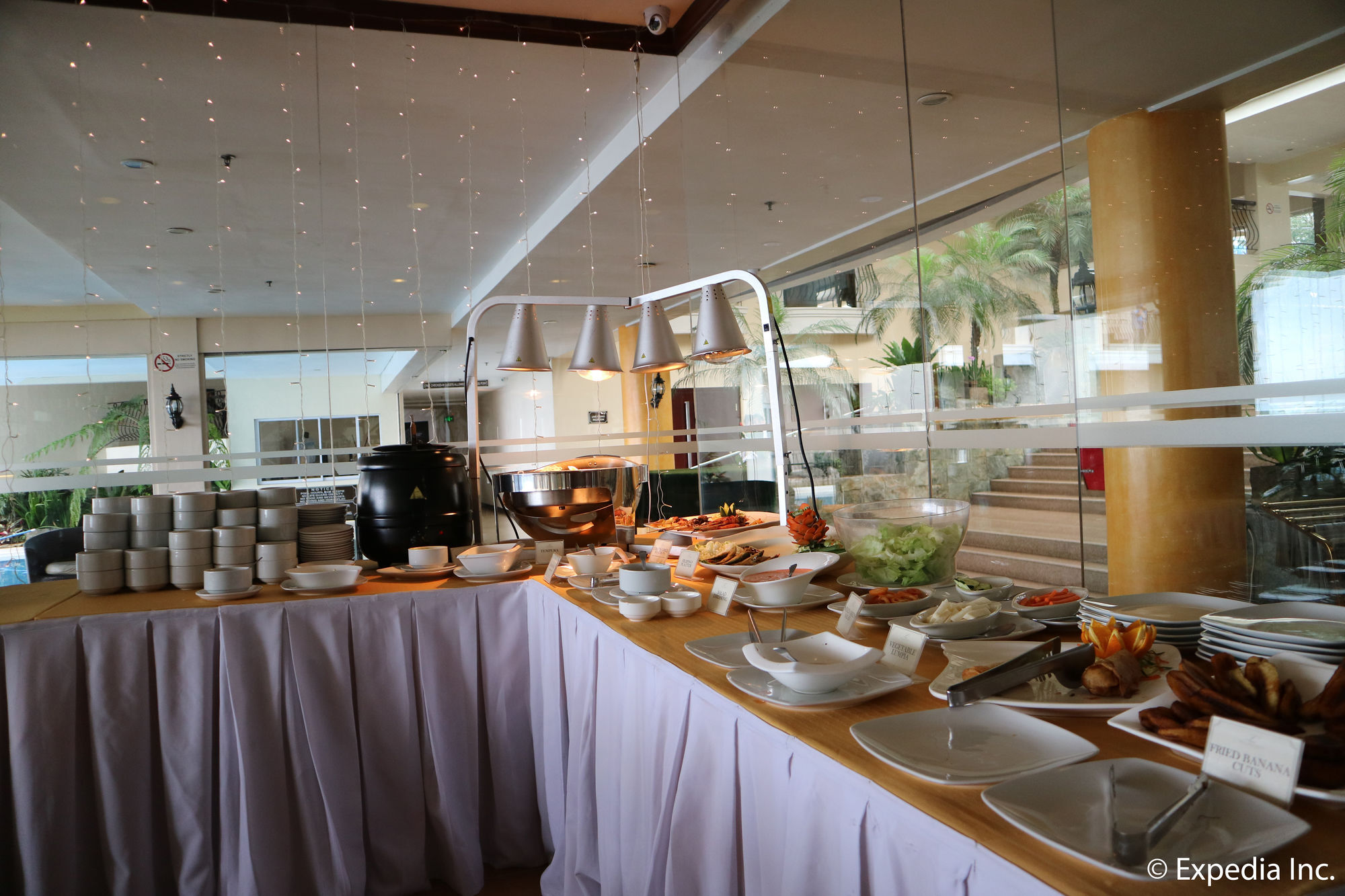 The Lake Hotel Tagaytay Tagaytay City Bagian luar foto