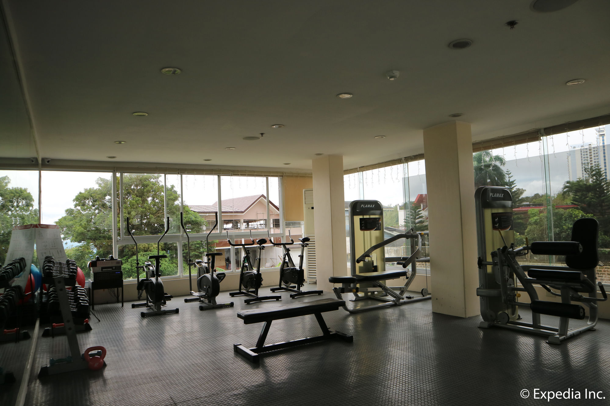 The Lake Hotel Tagaytay Tagaytay City Bagian luar foto